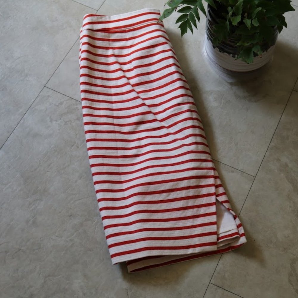 J. CREW No. 2 Pencil Skirt in Deck Stripe Style # 82131 - Red, Size 2 - Picture 12 of 16